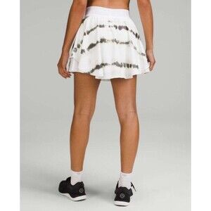 Lululemon Court Rival HR Skirt Long Yellow White SZ 10 Long Skorts Tennis Gym **